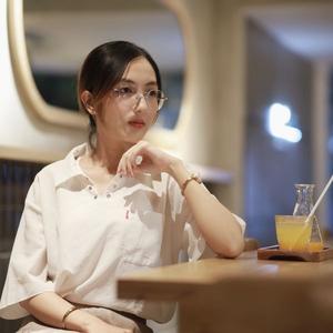 苍傲玉
